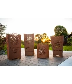 Ferrum FCB Feuerkorb Mia San Mia, Eckig, Rost, Ca. B40/H70/T40 Cm -Freien Garten Geschäft 3161965 3161981 3162005 3162047 WE MO 004 FeuerkorbFeuerstelleFanFCBayernFCB