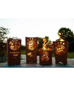 Ferrum FCB Feuerkorb Mia San Mia, Eckig, Rost, Ca. B40/H70/T40 Cm -Freien Garten Geschäft 3161965 3161981 3162005 3162047 WE MO 005 FeuerkorbFeuerstelleFanFCBayernFCB